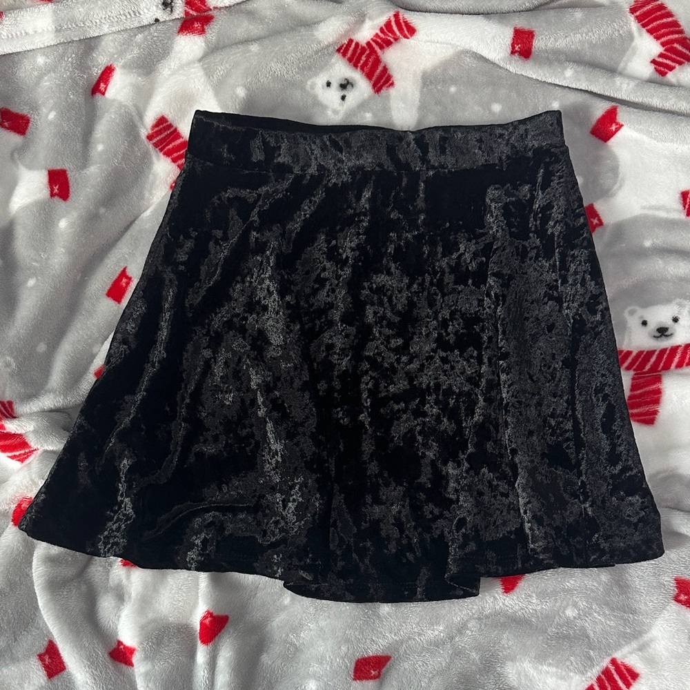 Forever 21 Black Velvet Skater Skirt